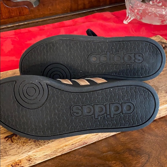 Adidas Neo black/gold sz 2 - Picture 5 of 7